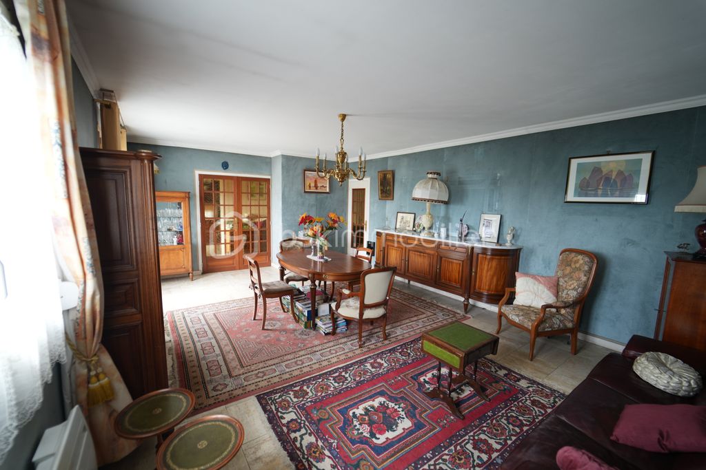 Achat maison 5 chambre(s) - Le Châtelet-en-Brie