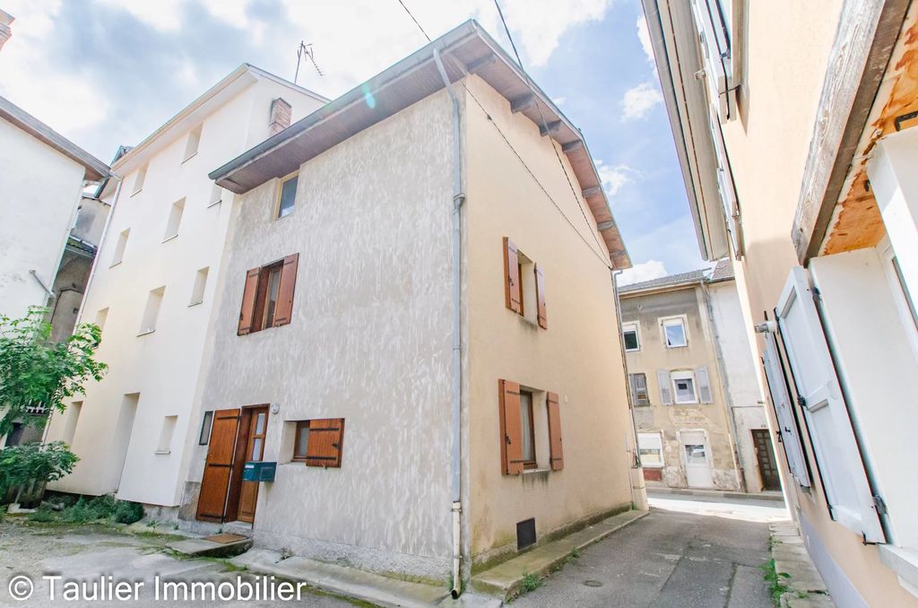 Achat appartement à vendre 4 pièces 95 m² - Chatte