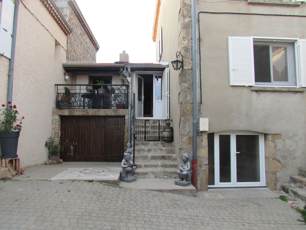 Achat maison à vendre 4 chambres 108 m² - Saint-Victor