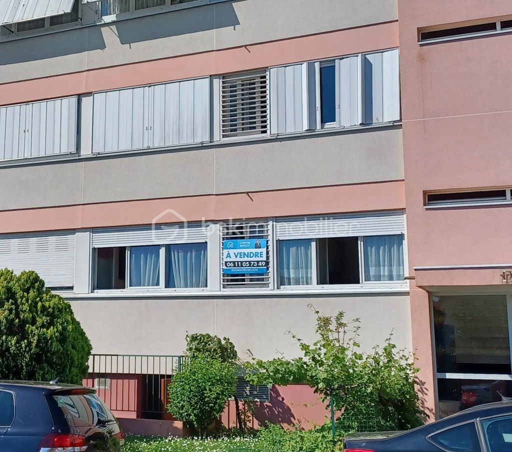 Achat appartement à vendre 4 pièces 72 m² - Ris-Orangis