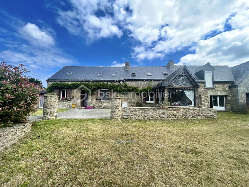 Achat maison à vendre 6 chambres 124 m² - Saint-Trimoël