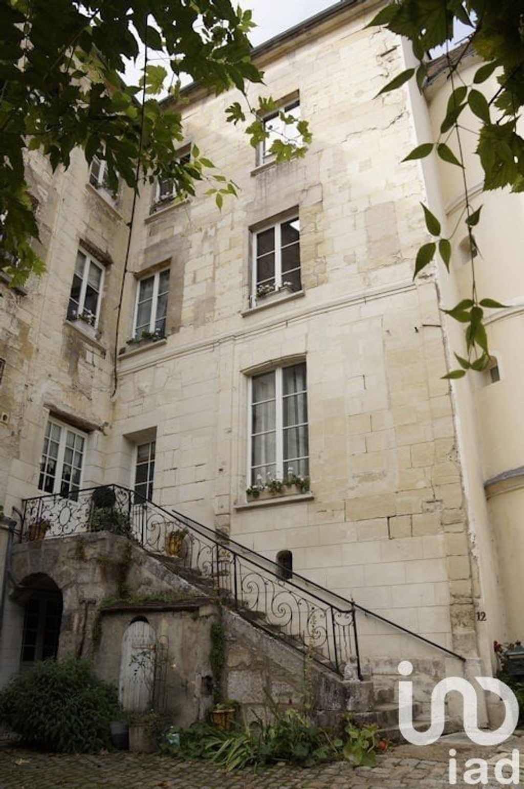 Achat maison à vendre 7 chambres 290 m² - Château-Thierry