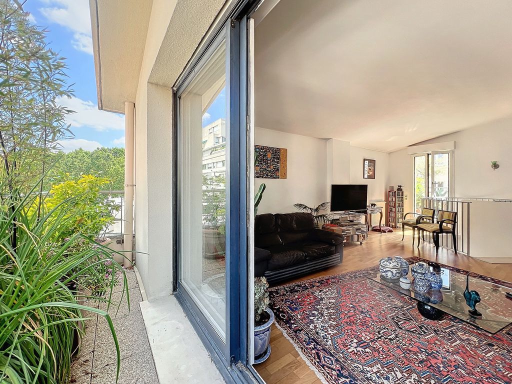 Achat duplex à vendre 5 pièces 102 m² - Paris 15ème arrondissement