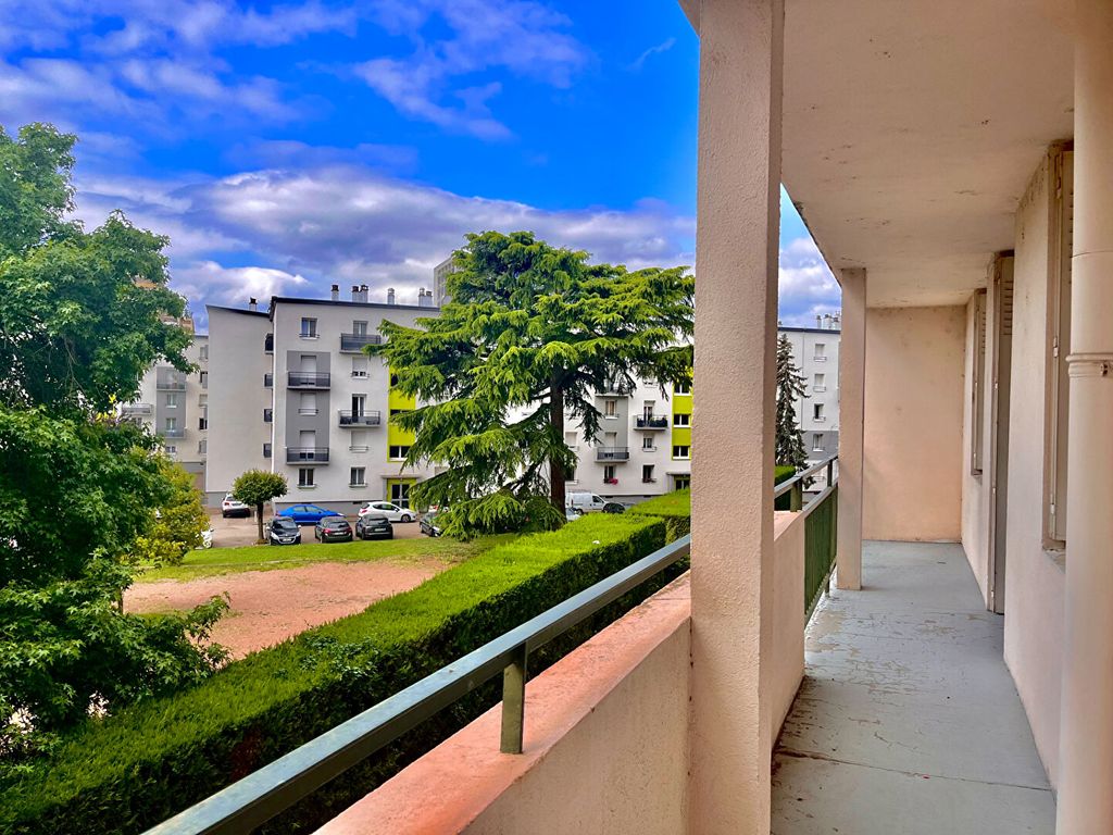 Achat appartement à vendre 4 pièces 72 m² - Roanne