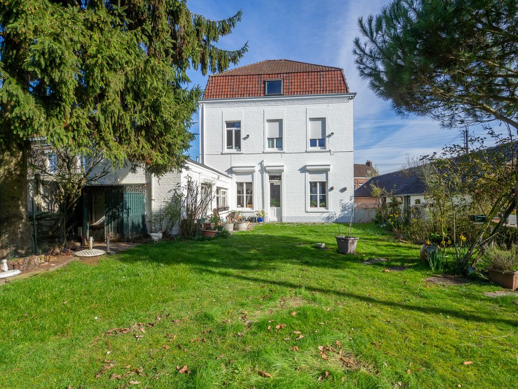 Achat maison à vendre 7 chambres 224 m² - Chéreng