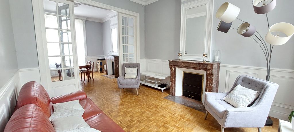 Achat maison à vendre 5 chambres 176 m² - Cambrai