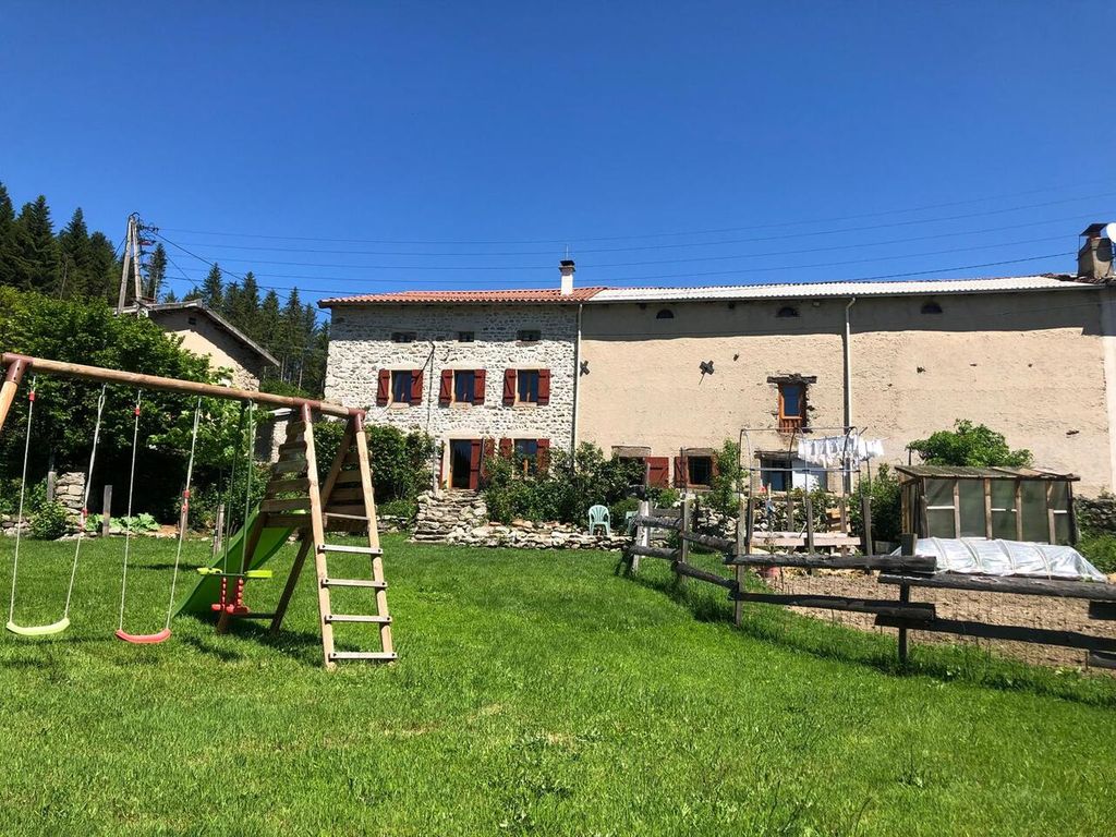 Achat maison à vendre 4 chambres 132 m² - Varennes-Saint-Honorat