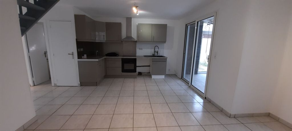 Achat maison à vendre 5 chambres 112 m² - Laval