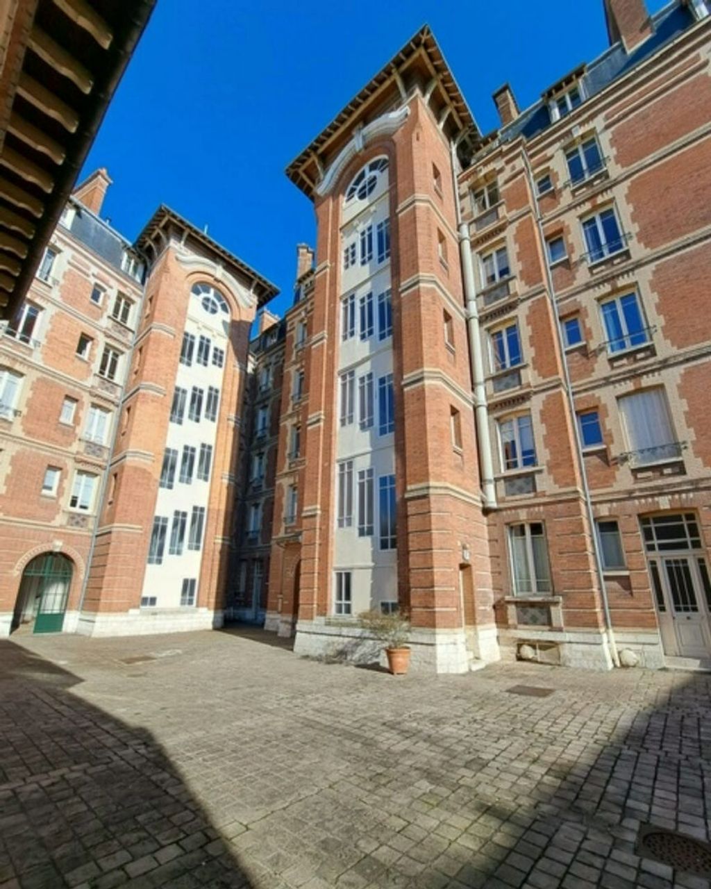 Achat appartement à vendre 4 pièces 111 m² - Orléans