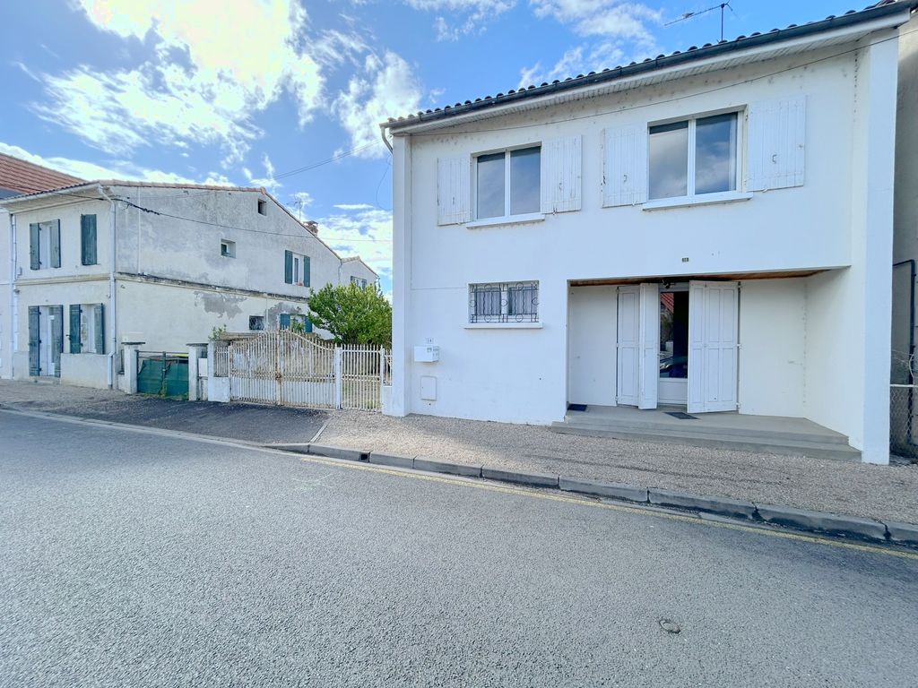 Achat maison à vendre 3 chambres 114 m² - Les Églisottes-et-Chalaures