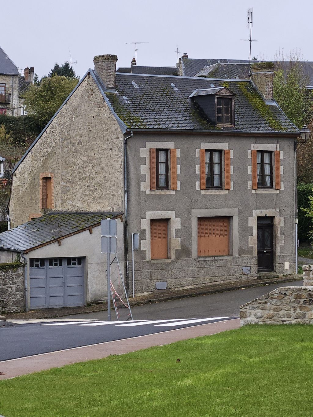 Achat maison à vendre 2 chambres 97 m² - Bénévent-l'Abbaye