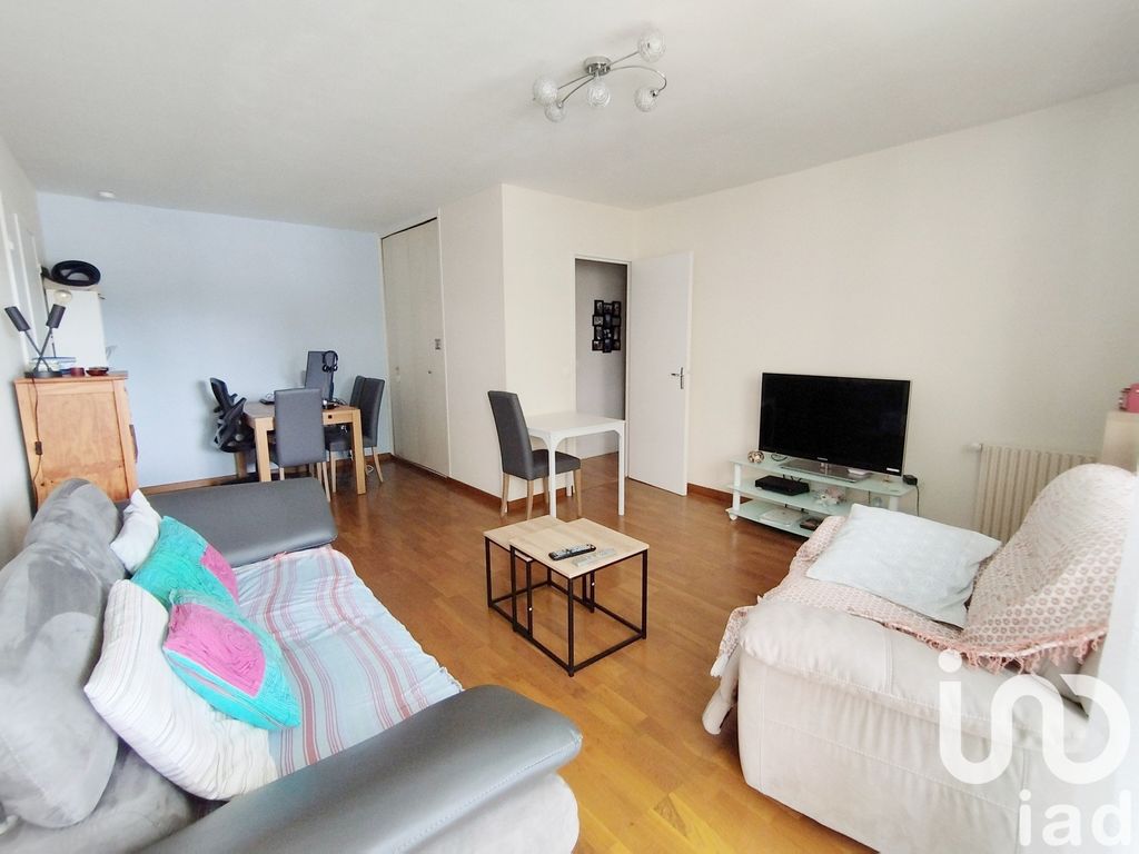 Achat appartement à vendre 2 pièces 48 m² - Les Ulis