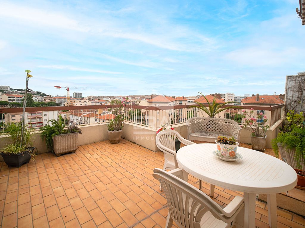 Achat appartement à vendre 3 pièces 61 m² - Cannes