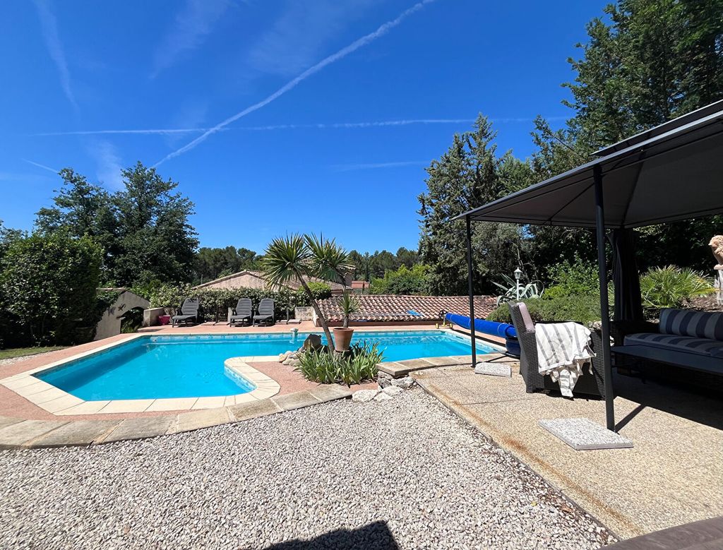 Achat maison à vendre 4 chambres 200 m² - Aix-en-Provence