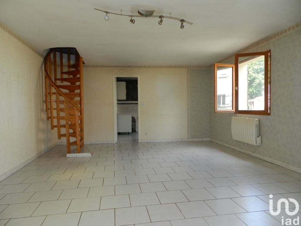 Achat maison à vendre 3 chambres 90 m² - Fresnes-sur-Marne