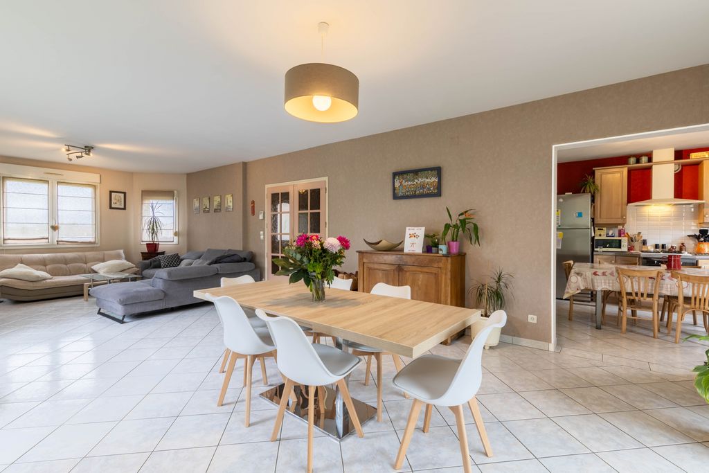 Achat maison à vendre 4 chambres 215 m² - Amanvillers