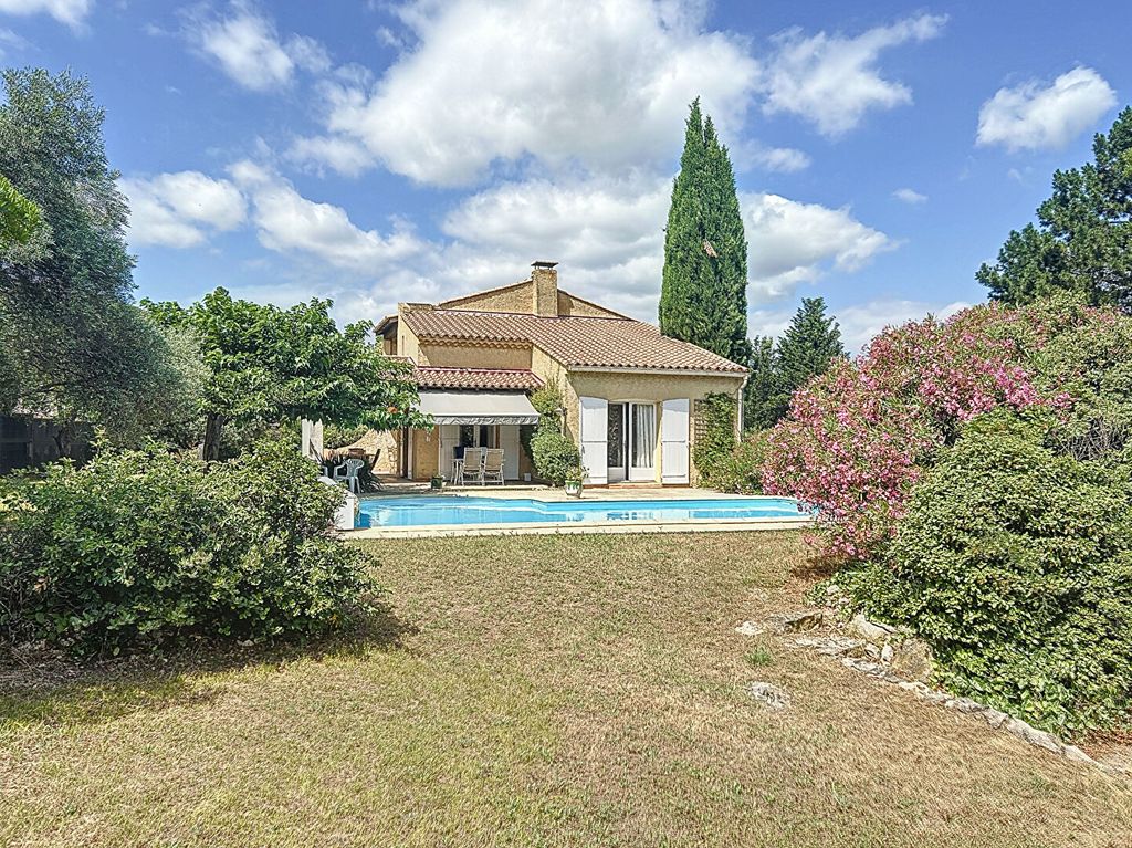 Achat maison à vendre 4 chambres 143 m² - Villeneuve-lès-Avignon