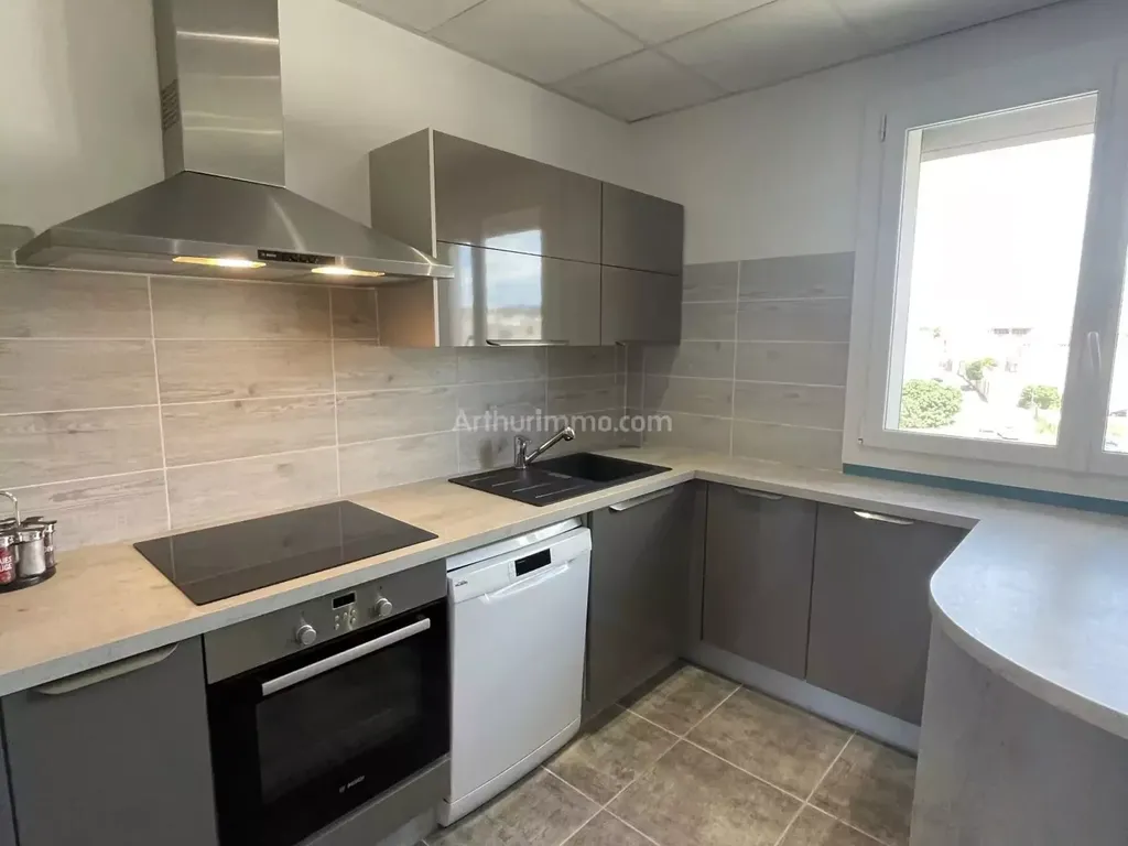 Achat appartement à vendre 4 pièces 69 m² - Martigues