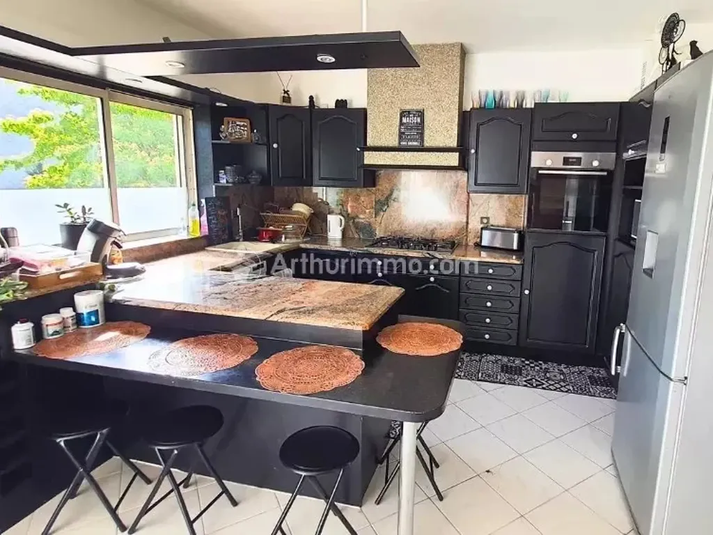 Achat maison à vendre 4 chambres 138 m² - Castres