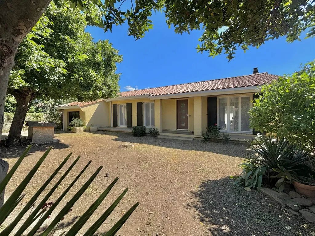 Achat maison à vendre 3 chambres 122 m² - Saint-André-de-Sangonis