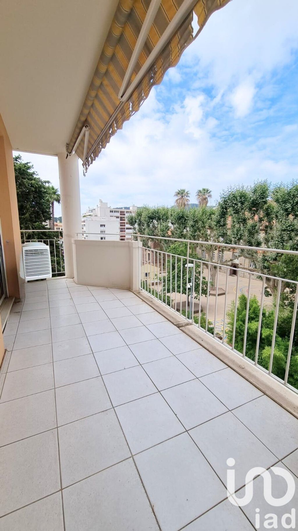 Achat appartement à vendre 3 pièces 67 m² - Hyères