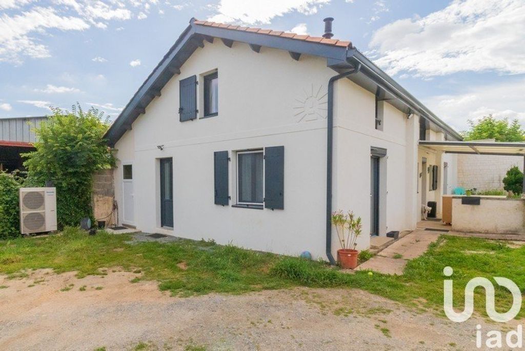 Achat maison à vendre 3 chambres 117 m² - Nalliers