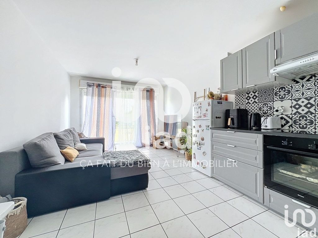 Achat appartement à vendre 2 pièces 47 m² - Corbeil-Essonnes