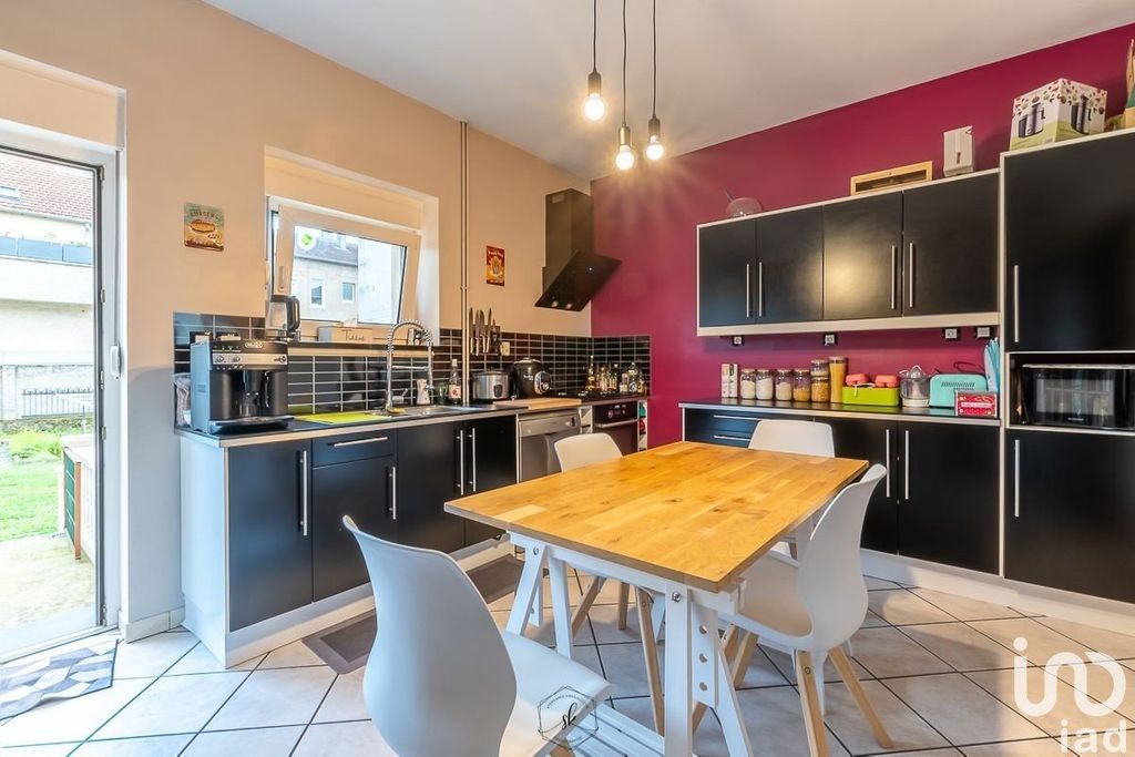 Achat maison à vendre 4 chambres 126 m² - Yutz