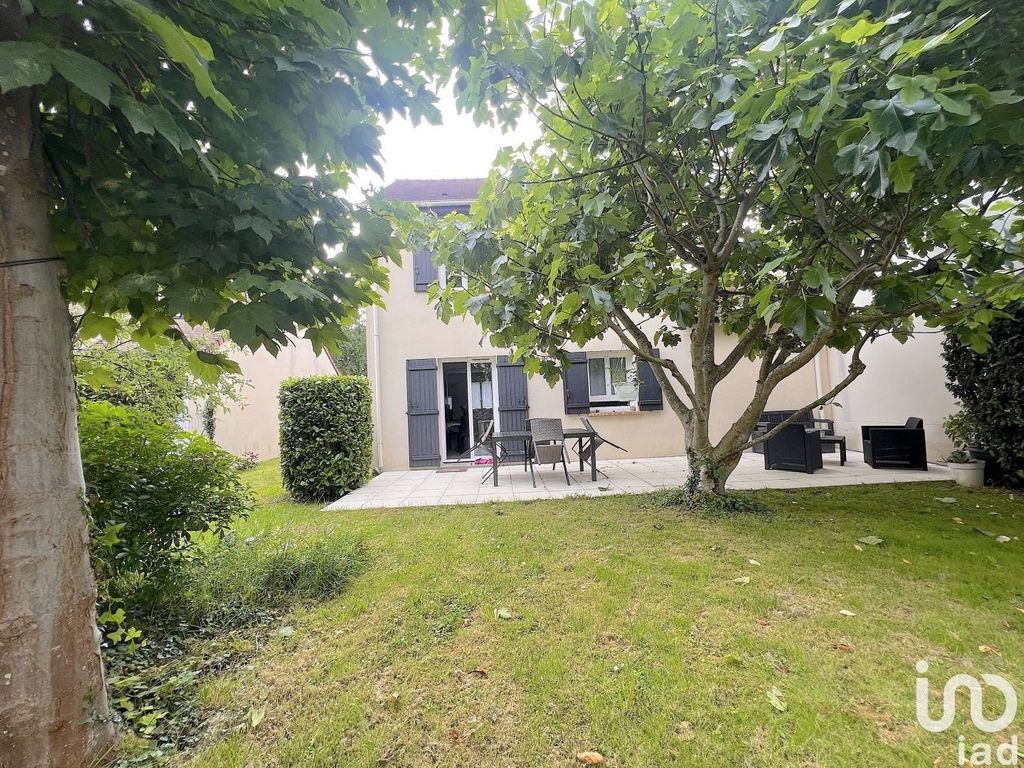 Achat maison à vendre 4 chambres 105 m² - Marolles-en-Brie