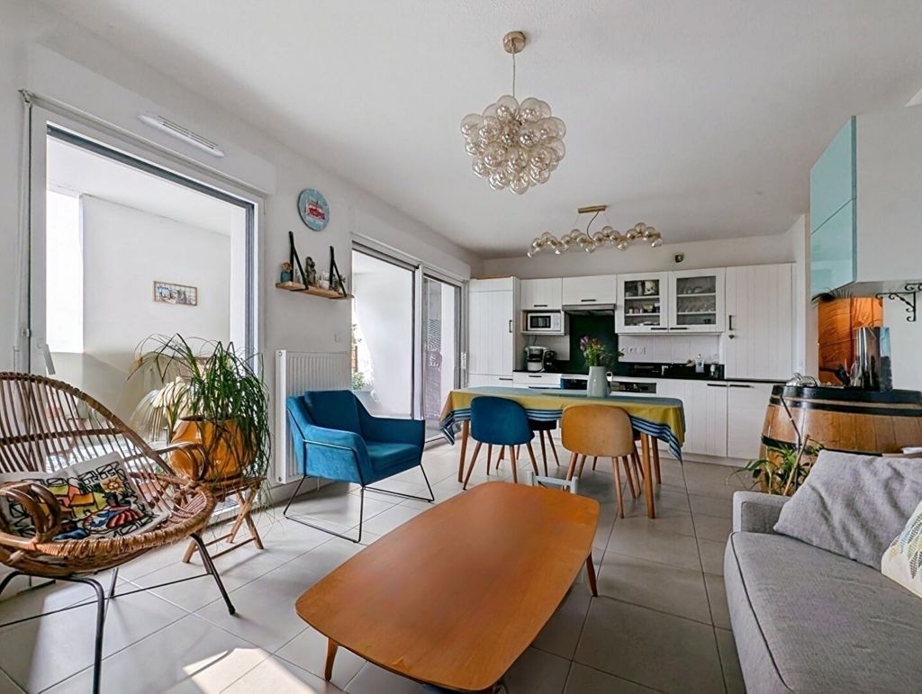 Achat appartement à vendre 3 pièces 72 m² - Le Bouscat