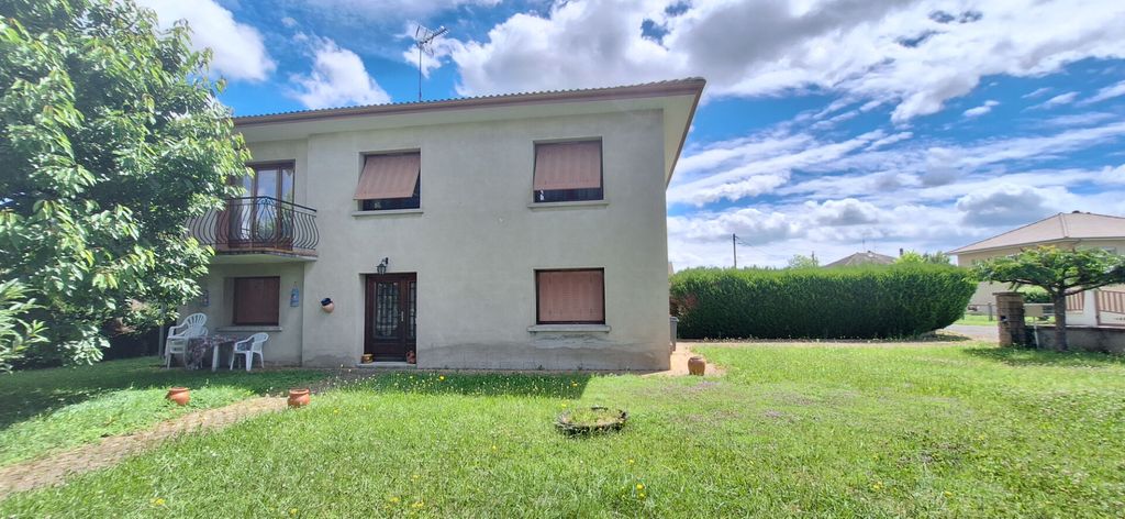 Achat maison à vendre 5 chambres 113 m² - Bourg-en-Bresse