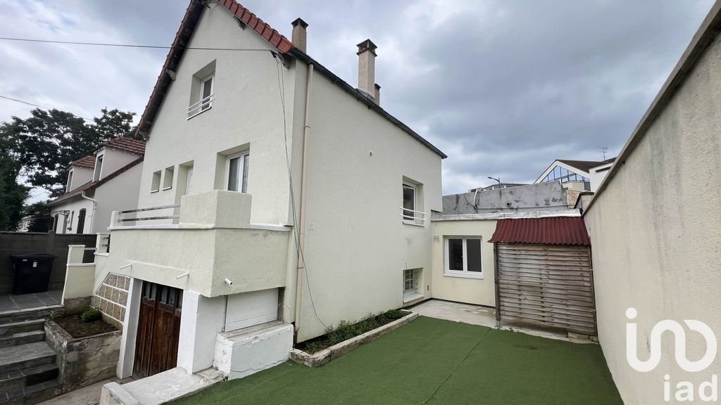 Achat maison à vendre 3 chambres 85 m² - Ozoir-la-Ferrière