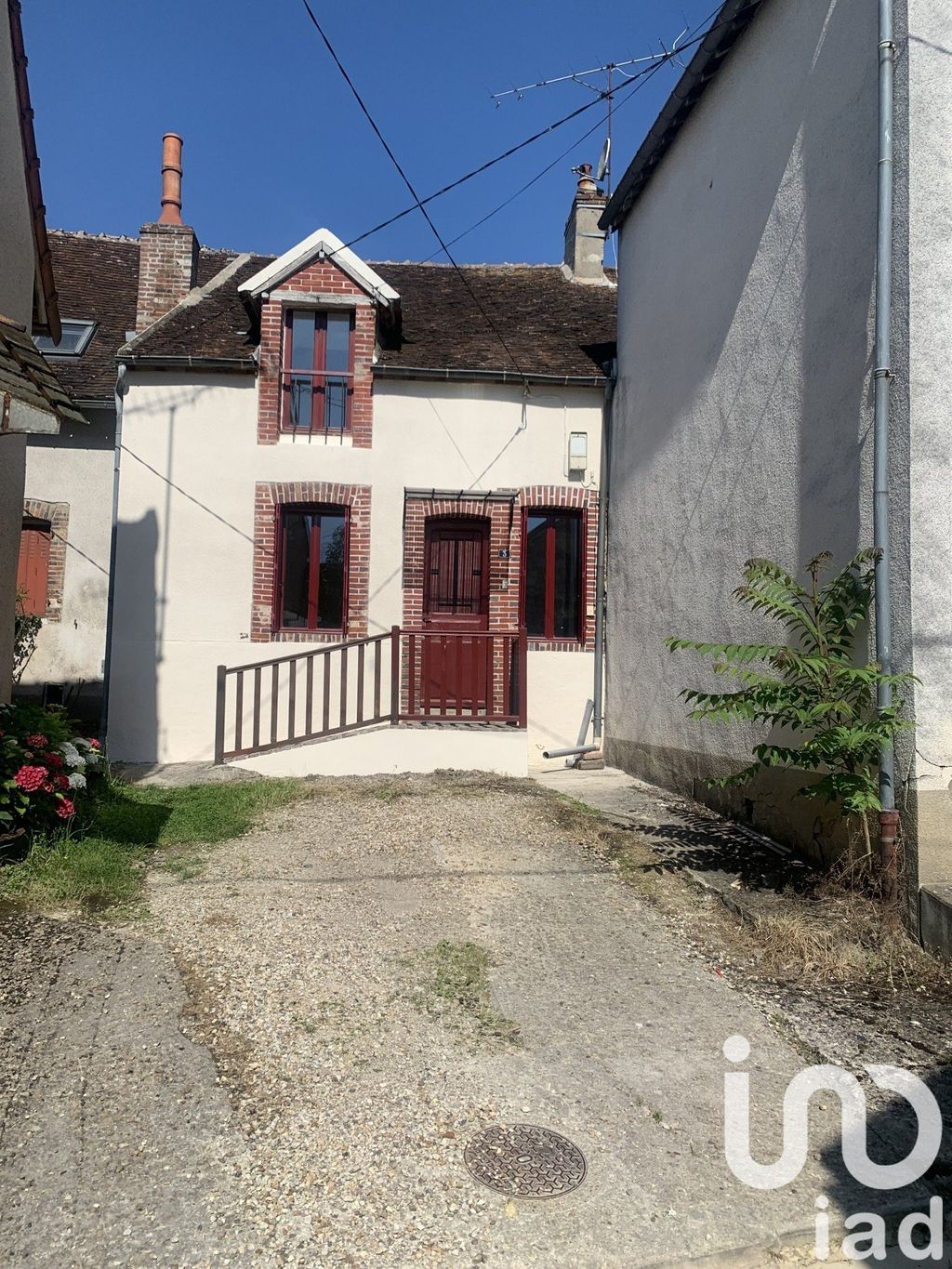 Achat maison à vendre 2 chambres 80 m² - Saint-Aubin-sur-Yonne