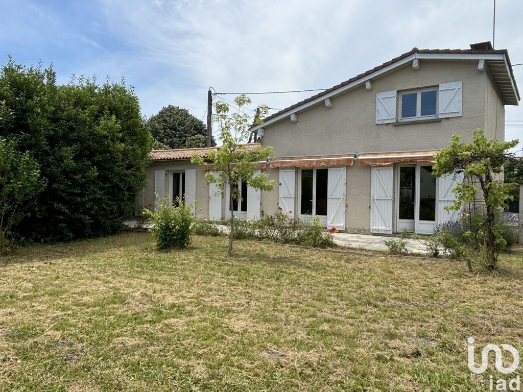 Achat maison à vendre 2 chambres 105 m² - Toulenne