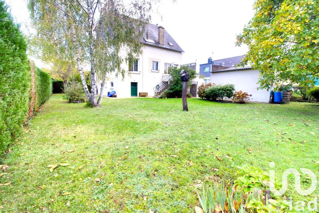 Achat maison à vendre 5 chambres 165 m² - Chartres-de-Bretagne