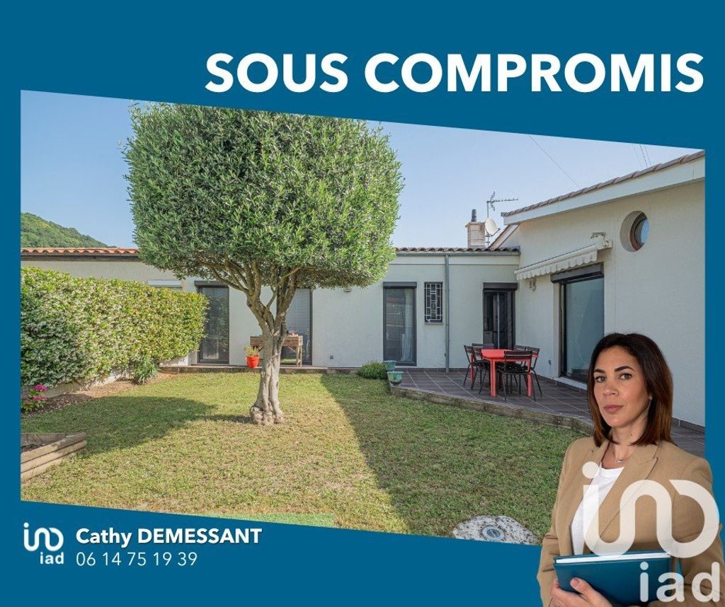 Achat maison à vendre 3 chambres 98 m² - Sassenage