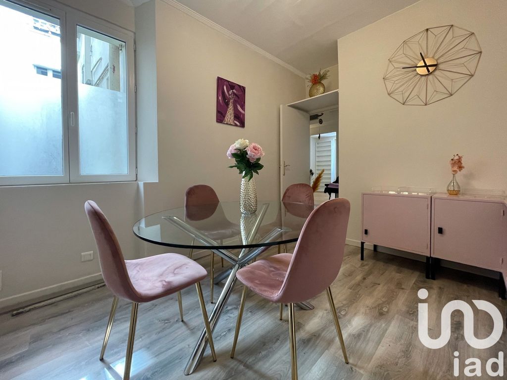 Achat appartement à vendre 4 pièces 62 m² - Paris 18ème arrondissement