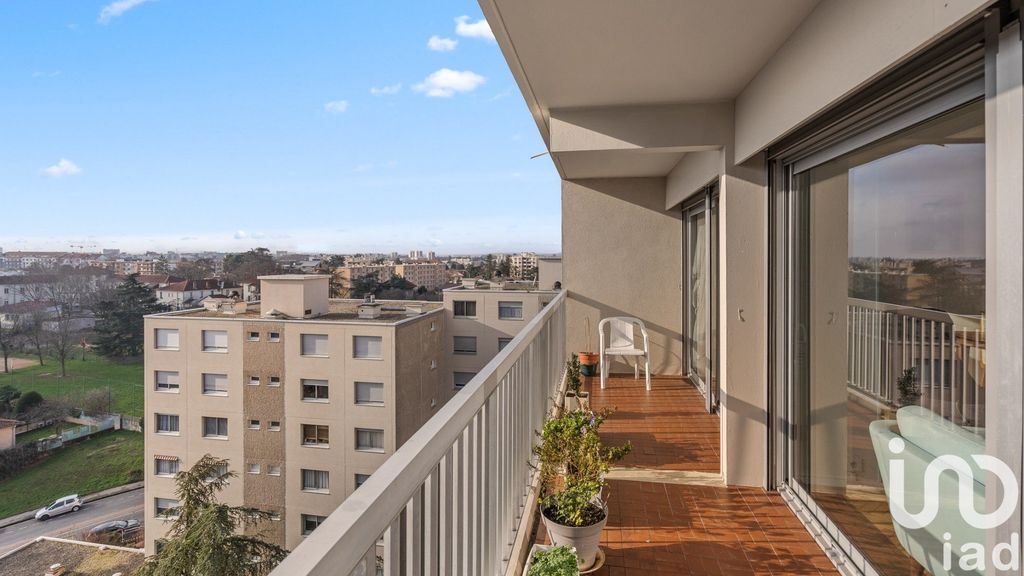 Achat appartement à vendre 5 pièces 107 m² - Bron