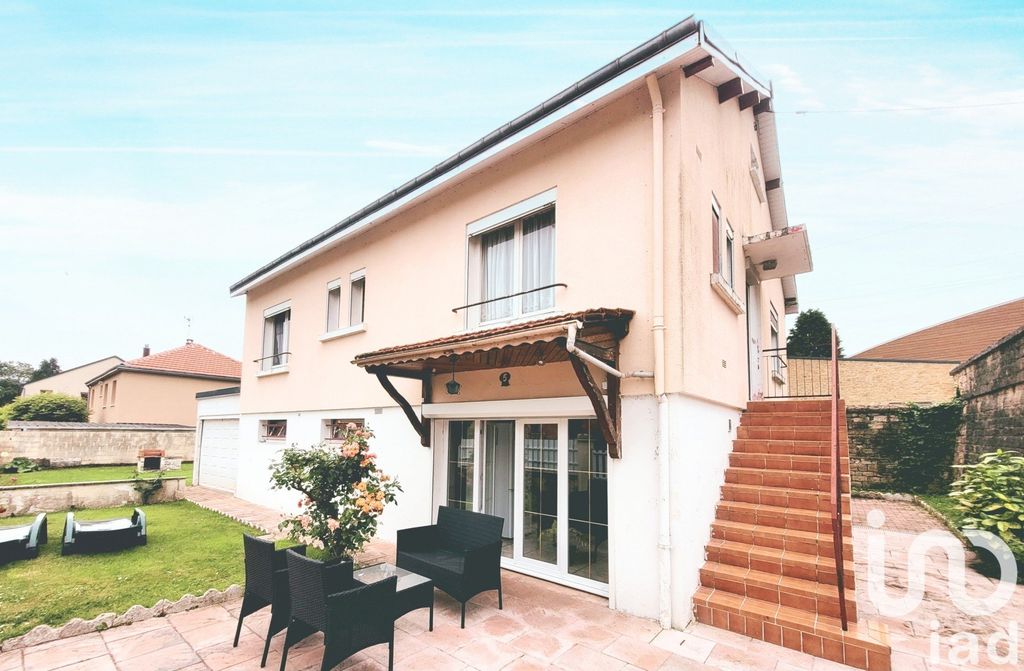 Achat maison à vendre 4 chambres 134 m² - Donchery