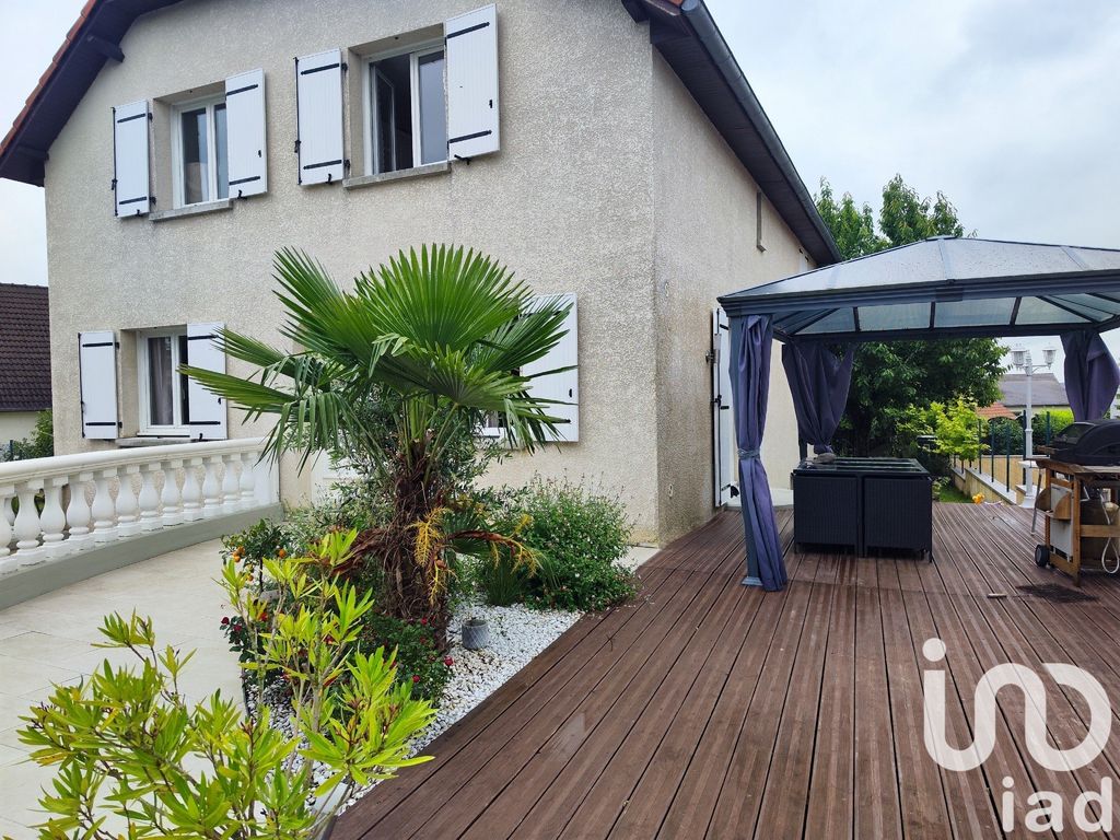 Achat maison à vendre 6 chambres 168 m² - Compertrix