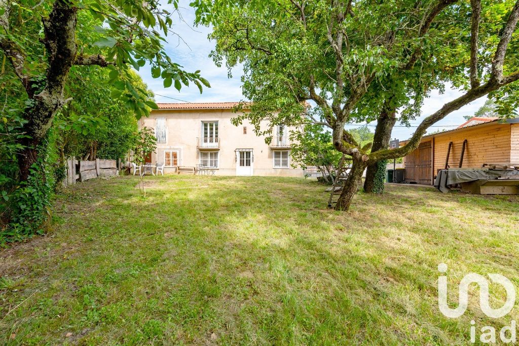 Achat maison à vendre 3 chambres 182 m² - Cadalen