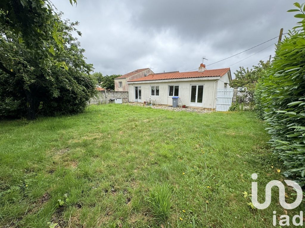 Achat maison à vendre 2 chambres 83 m² - Rezé