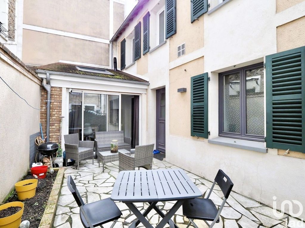 Achat maison à vendre 2 chambres 75 m² - Corbeil-Essonnes