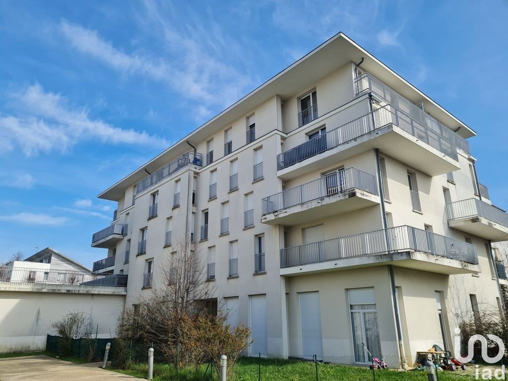 Achat appartement à vendre 2 pièces 49 m² - Sainte-Geneviève-des-Bois