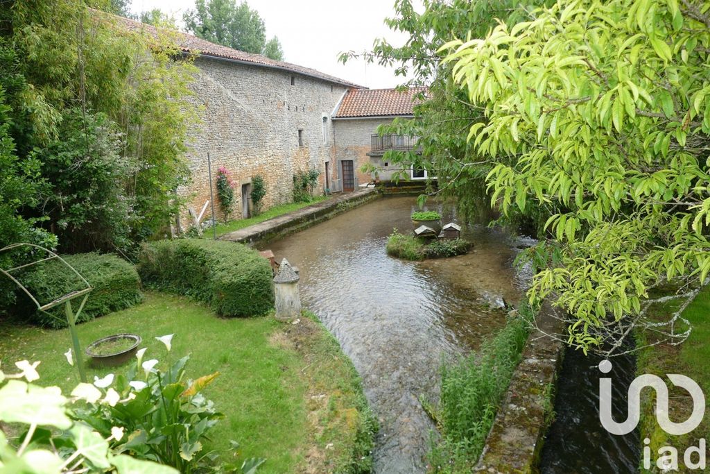 Achat maison 7 chambre(s) - Lizant