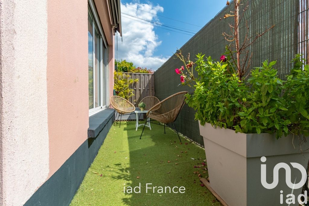 Achat appartement à vendre 2 pièces 44 m² - Villepreux