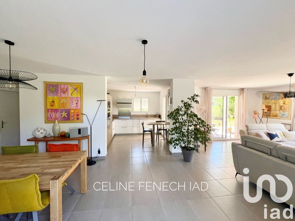 Achat maison à vendre 4 chambres 130 m² - Sanary-sur-Mer