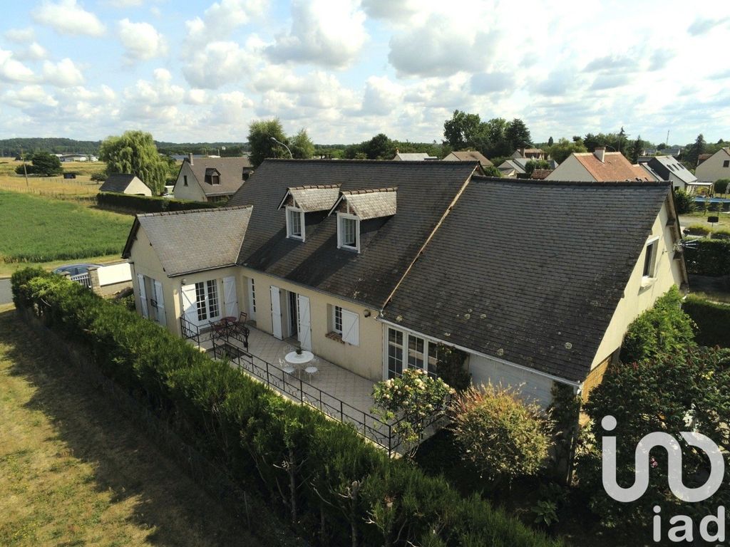 Achat maison à vendre 5 chambres 200 m² - Nazelles-Négron