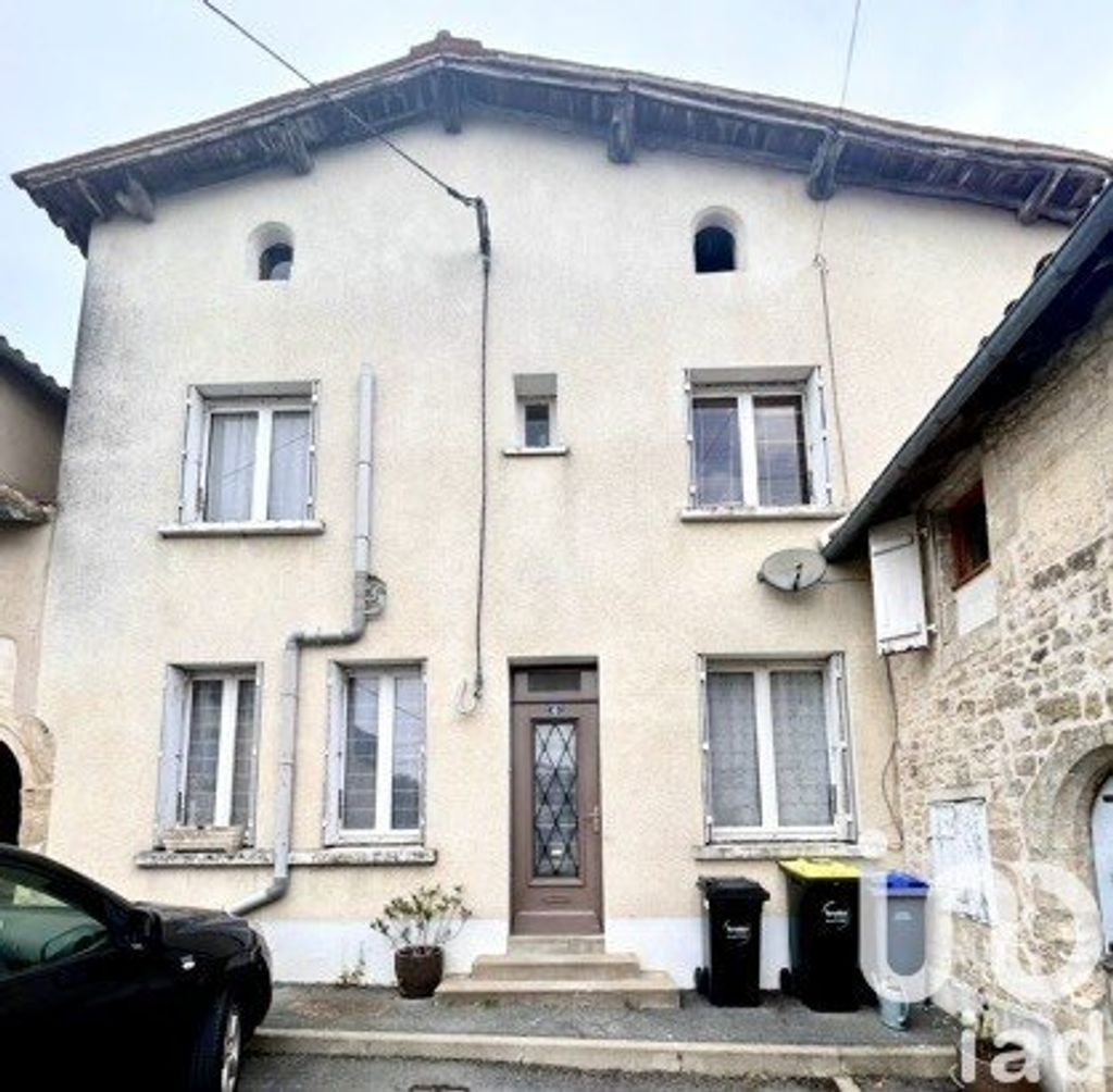 Achat maison à vendre 4 chambres 150 m² - Fontenay-le-Comte