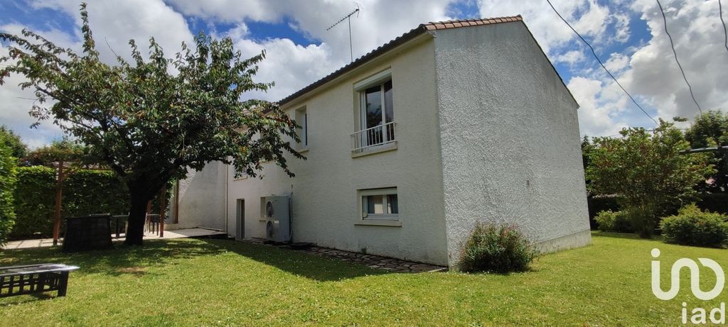 Achat maison à vendre 4 chambres 121 m² - Aiffres